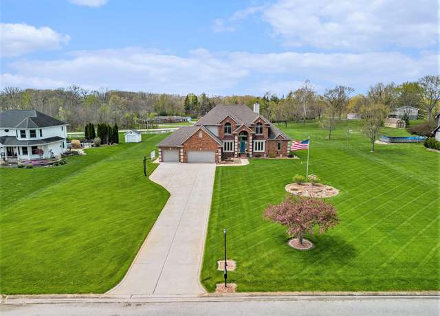 Property at 272 White Tail Ct, Hobart, IN 46342, 5 beds, 4.5 baths