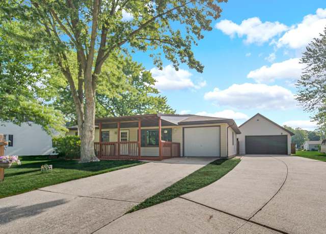 Property at 12215 Tompkins Pl, Crown Point, IN 46307, 3 beds, 1.5 baths