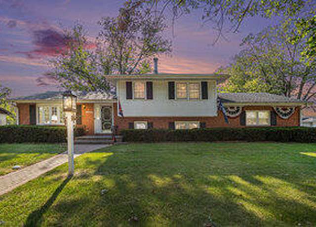 Property at 9330 Hayes St, Crown Point, IN 46307, 3 beds, 2 baths