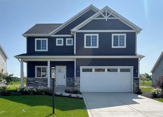 Property at 810 Idlewild Ln, Chesterton, IN 46385, 4 beds, 2.5 baths