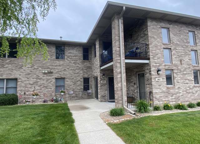Property at 962 Birch Dr Unit 962c, Crown Point, IN 46307, 2 beds, 2 baths