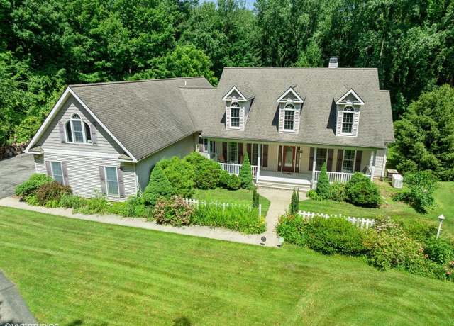 Property at 4001 W Small Rd, La Porte, IN 46350, 4 beds, 3.5 baths