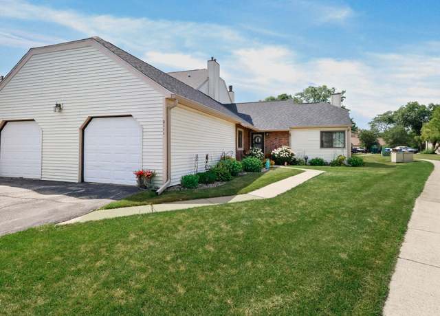 Property at 2111 Tupelo Ln, Chesterton, IN 46304, 2 beds, 1 bath