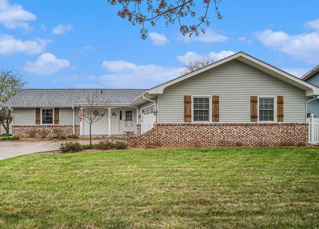 Property at 1120 Seminole Dr, Crown Point, IN 46307, 3 beds, 2 baths