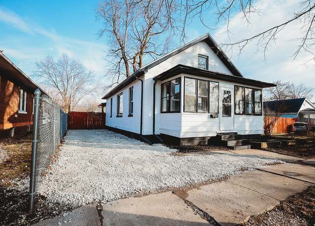 Property at 305 Niesen St, La Porte, IN 46350, 3 beds, 1.5 baths