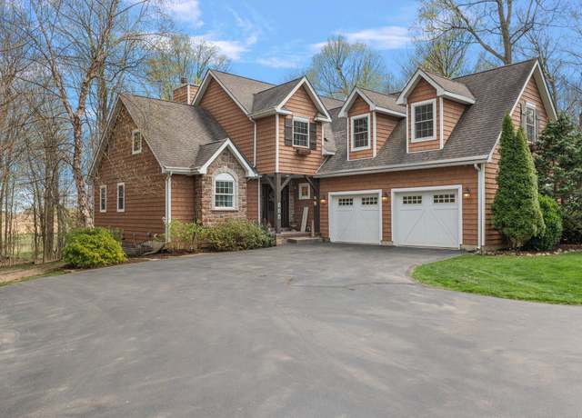 Property at 551 N 450 E, Valparaiso, IN 46383, 5 beds, 3.5 baths