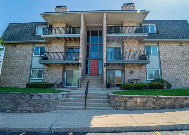 Property at 245 W Joliet St #302, Schererville, IN 46375, 2 beds, 1 bath