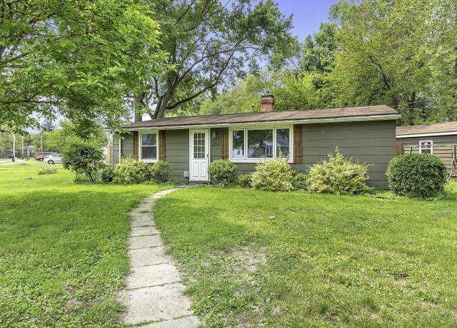 Property at 200 Arrowhead Trl, Chesterton, IN 46304, 2 beds, 1 bath