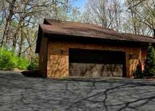 Property at 9723 Acorn Dr, St. John, IN 46373, 3 beds, 2.5 baths