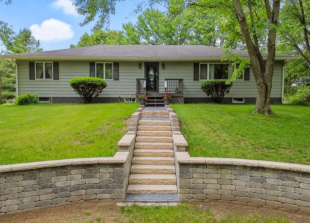 Property at 8786 N 100 W, Wheatfield, IN 46392, 6 beds, 3 baths