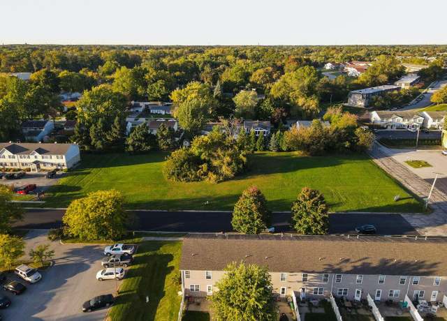 Property at 1705 Firestone Ln, Valparaiso, IN 46383