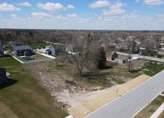 Property at 2910 Amberleigh Ln, Schererville, IN 46375