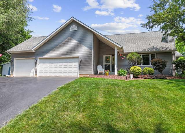 Property at 205 Kimrich Cir N, Valparaiso, IN 46385, 3 beds, 2.5 baths