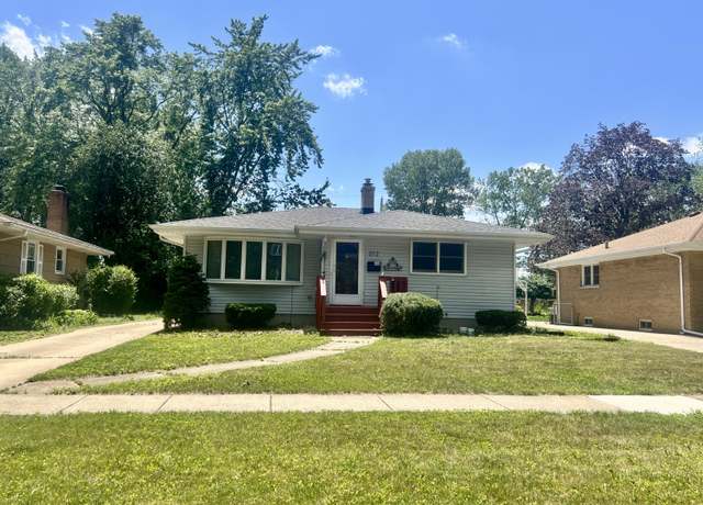 Property at 212 Timrick Dr, Munster, IN 46321, 3 beds, 3 baths