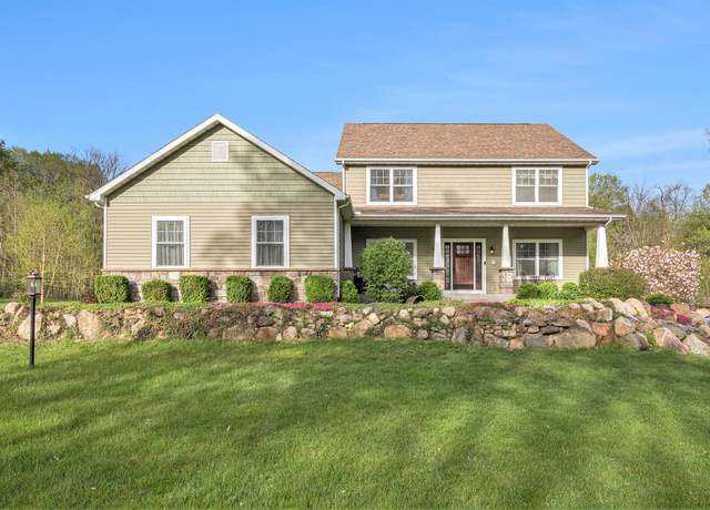 Property at 55232 Sundance Dr, New Carlisle, IN 46552, 4 beds, 3.5 baths