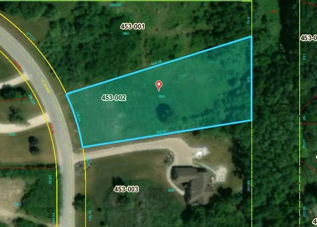Property at 446 Surrey Hill Ln, Valparaiso, IN 46385