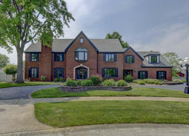 Property at 9814 Rose Ln, Munster, IN 46321, 5 beds, 4 baths