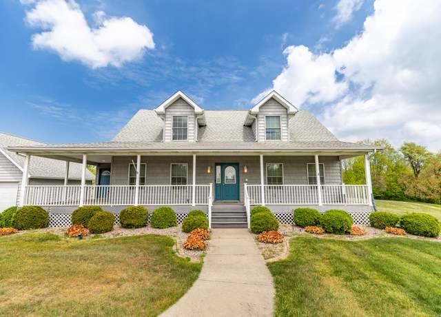 Property at 600 E Rand St, Hobart, IN 46342, 3 beds, 2.5 baths