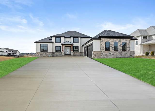 Property at 9750 Sweetspire Ave, St. John, IN 46373, 6 beds, 4 baths