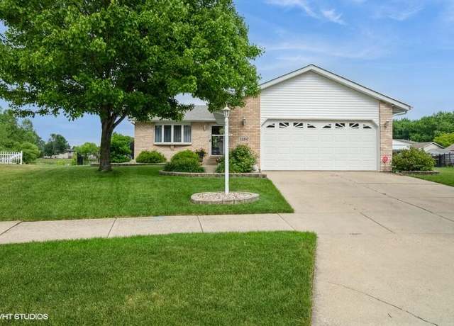 Property at 1180 Independence Dr, Hobart, IN 46342, 4 beds, 3 baths