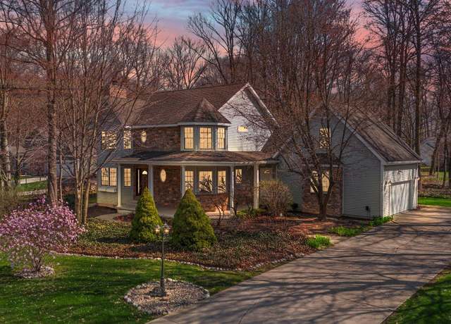 Property at 437 Lost Tree Dr, Chesterton, IN 46304, 4 beds, 3.5 baths