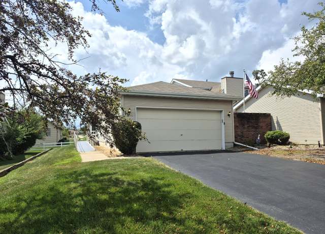 Property at 2309 Deerpath Dr W, Schererville, IN 46375, 2 beds, 2 baths