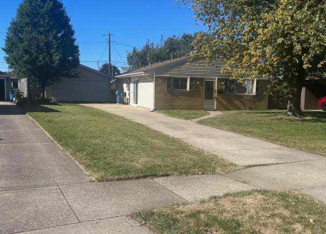 Property at 9326 Forrest Dr, Highland, IN 46322, 3 beds, 1.5 baths