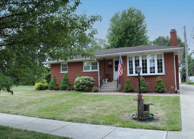 Property at 9626 Delaware Pl, Highland, IN 46322, 3 beds, 1.5 baths