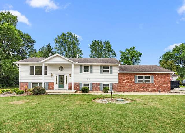 Property at 566 W 250 S, Hebron, IN 46341, 3 beds, 1 bath