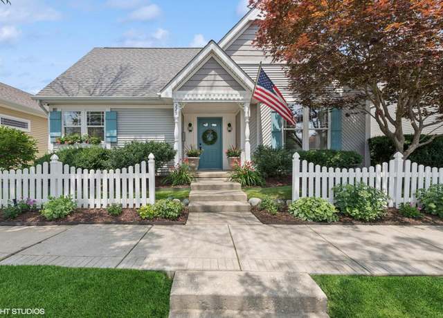 Property at 229 Ballantrae St, Valparaiso, IN 46385, 3 beds, 2.5 baths