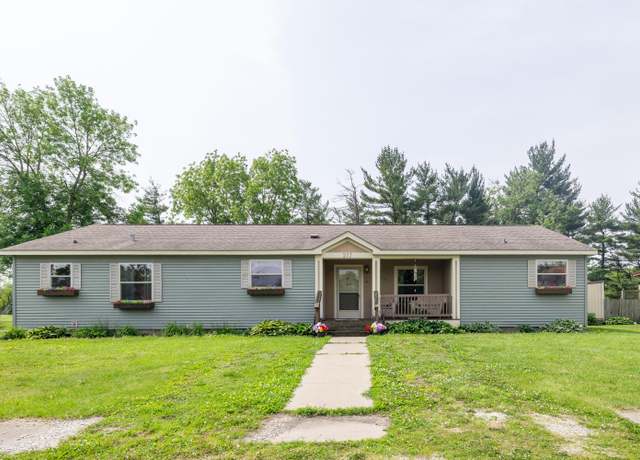 Property at 217 W Mill St, Goodland, IN 47948, 3 beds, 2 baths