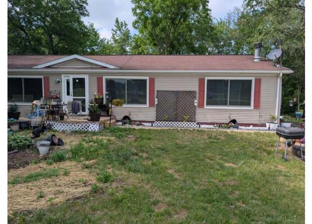Property at 5228 E State Road 10, San Pierre, IN 46374, 3 beds, 2 baths