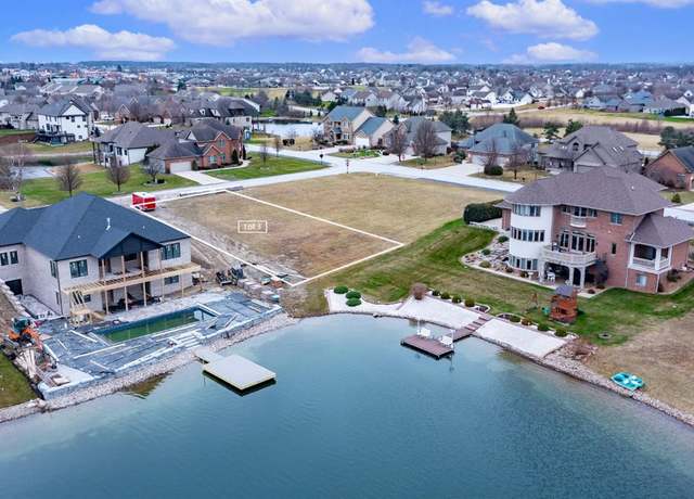 Property at 8160 Lakeview Ct, Crown Point, IN 46307