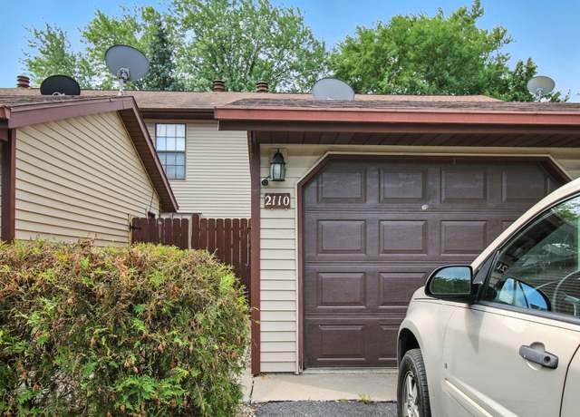 Property at 2110 Yorktowne Dr, Valparaiso, IN 46383, 2 beds, 1.5 baths