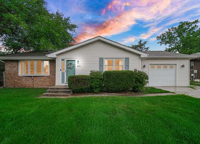 Property at 816 Cardinal Ct, Hobart, IN 46342, 3 beds, 2 baths