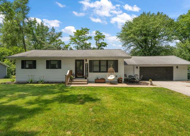 Property at 152 Bogata Ave, Valparaiso, IN 46385, 3 beds, 2 baths