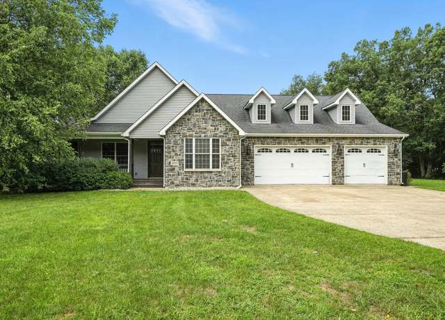 Property at 10370 Cynthia Ln, Wheatfield, IN 46392, 5 beds, 3 baths