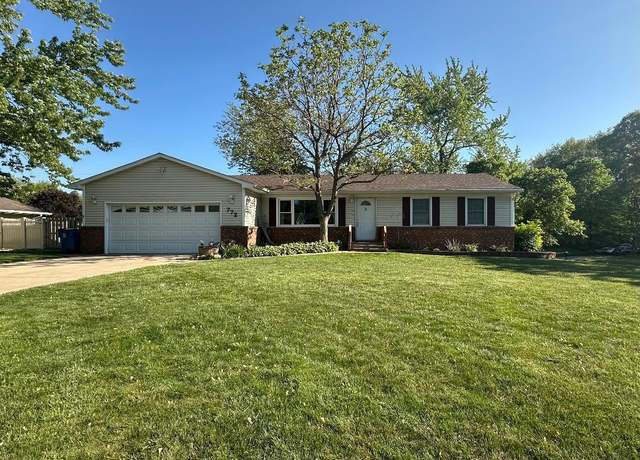 Property at 772 Mississinewa Rd, Chesterton, IN 46304, 3 beds, 1.5 baths