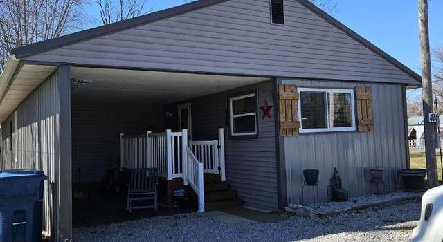 Photo of 414 N Clay St, Morocco, IN 47963
