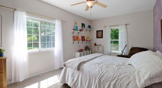 Photo of 4015 Sumac Rd, Valparaiso, IN 46383