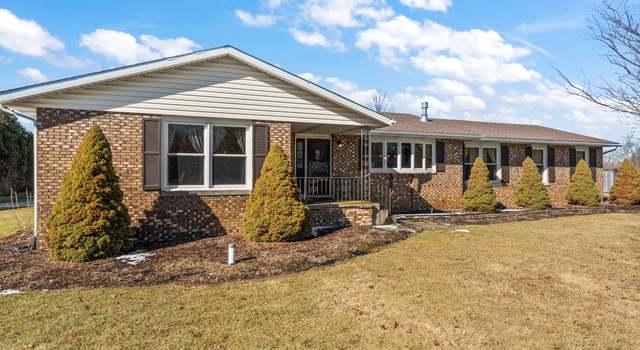 Photo of 62 Goldenrod Dr, Valparaiso, IN 46385