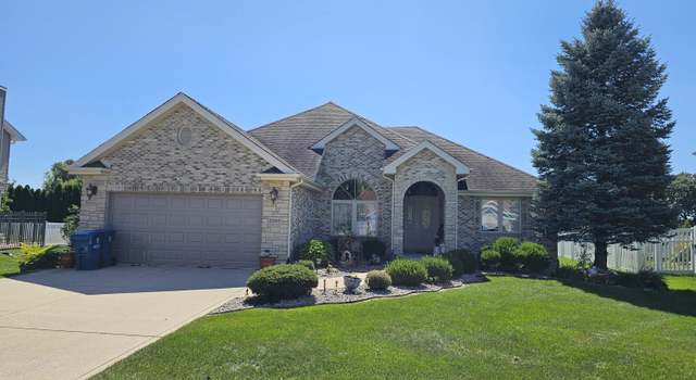 Photo of 2305 Hillcrest Ln, Lowell, IN 46356
