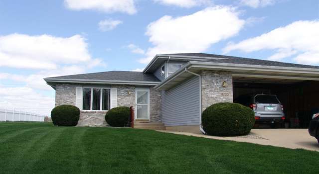 Photo of 11722 N Magoun Dr, St. John, IN 46373