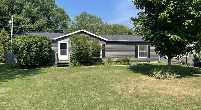 Photo of 46 S Delmar Ct, Hebron, IN 46341