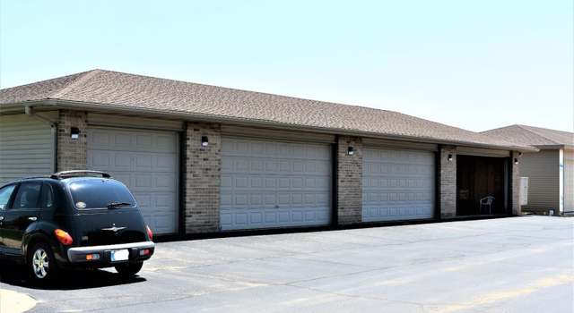 Photo of 1378 Parke Dr #1378, Crown Point, IN 46307
