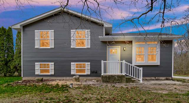 Photo of 1915 S 300 E, Knox, IN 46534