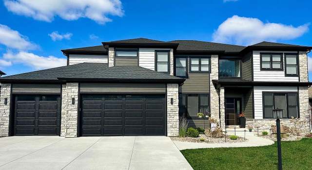 Property at 2037 Louis Dr, Crown Point, IN 46307, 4 beds, 3.5 baths