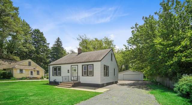 Photo of 6177 Cleveland St, Merrillville, IN 46410