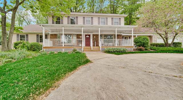 Photo of 1610 Cobblestone Ct, Chesterton, IN 46304