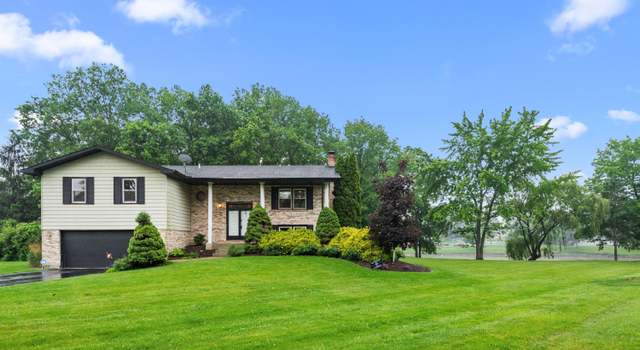 Photo of 8558 Mathews St, Crown Point, IN 46307